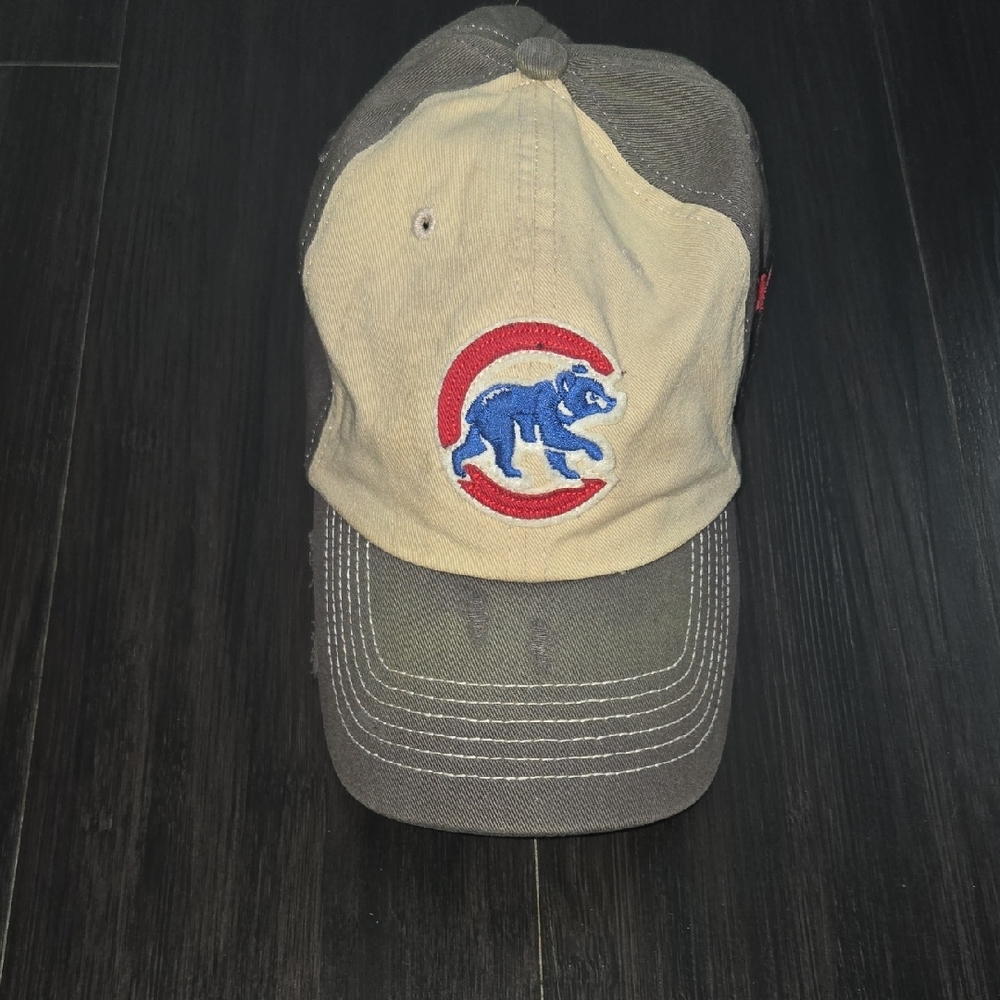 Chicago Cubs Cap with Embroidered Logo